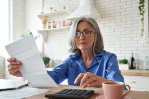 Customer paying her credit card bill